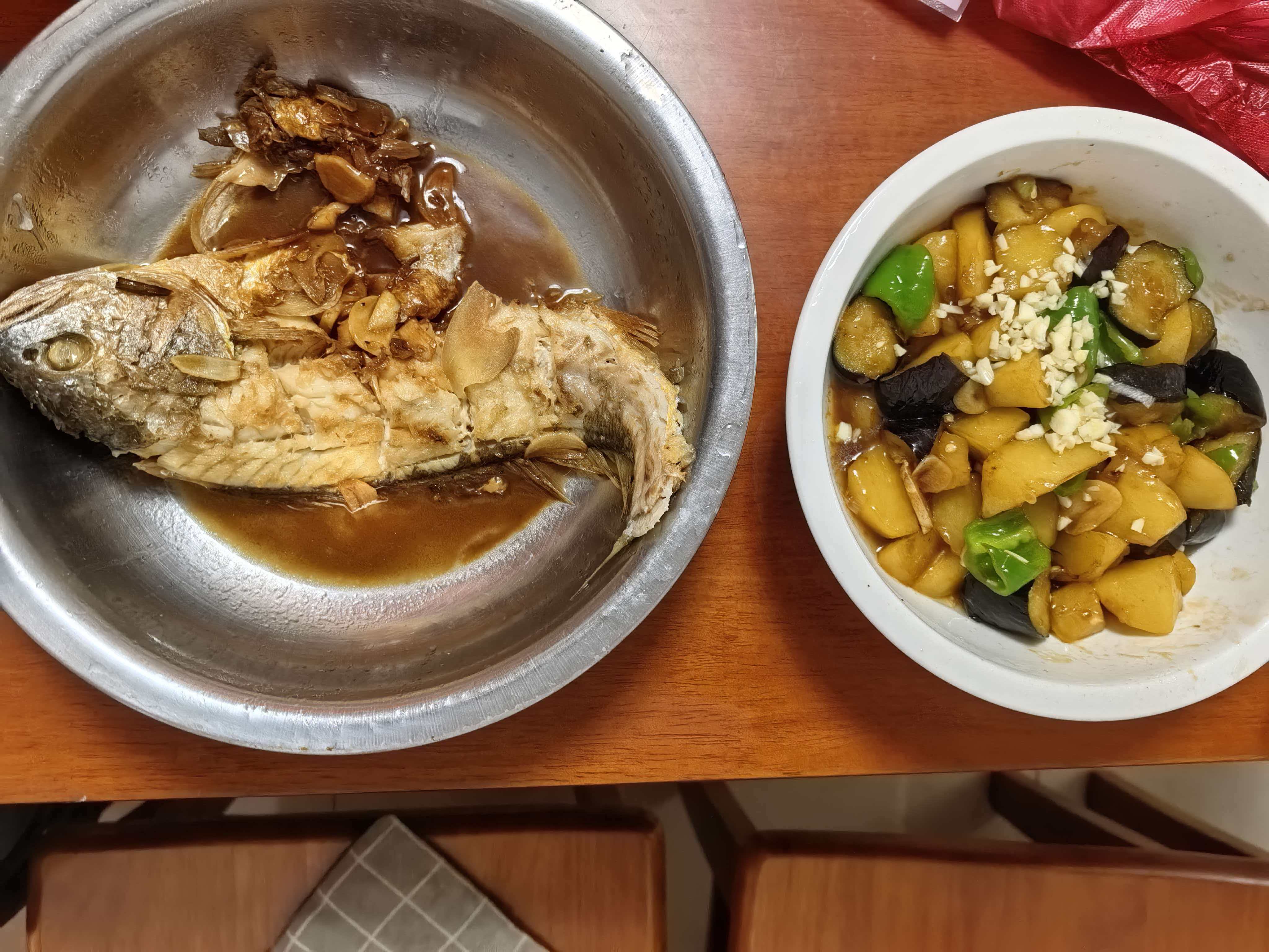 【厨房日记】红烧鲅鱼